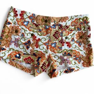 Floral Patterned Women's Shorts